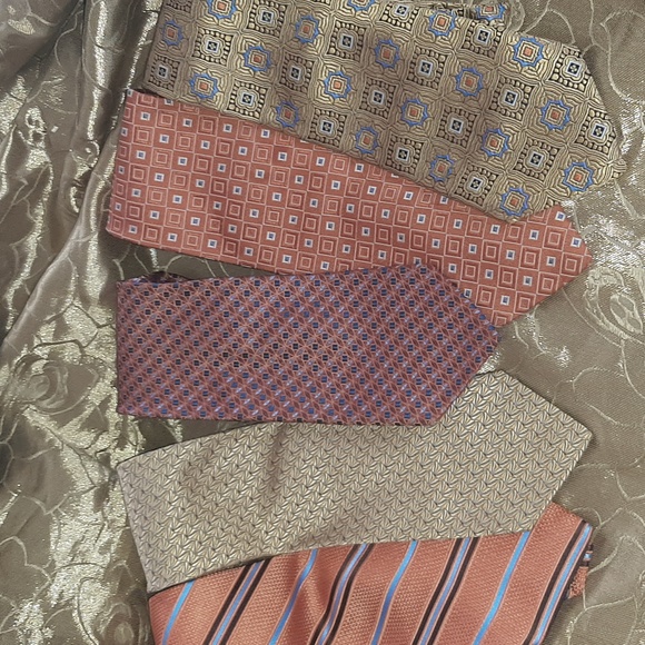 👔Jos.A.Bank Ties👔 Nice! New  Condition- Choose 1 or Offer on Several - Picture 1 of 4